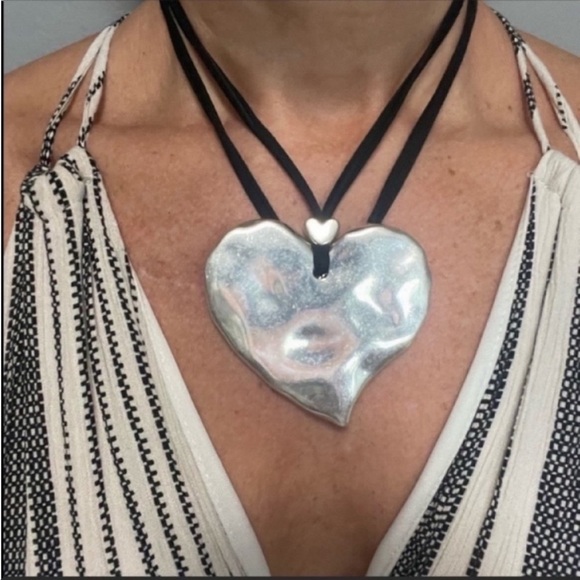 NWT Heart silver tone pendant with long black leather cord. 31" + 2" extender. - Picture 3 of 4